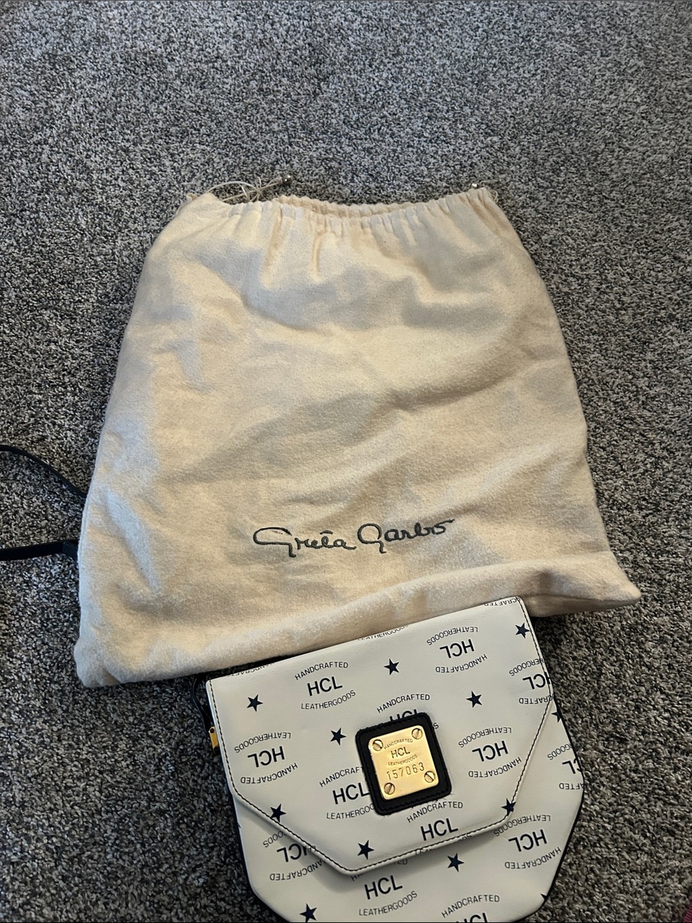 HCL White Crossbody & Matching Wallet - Picture 12 of 12